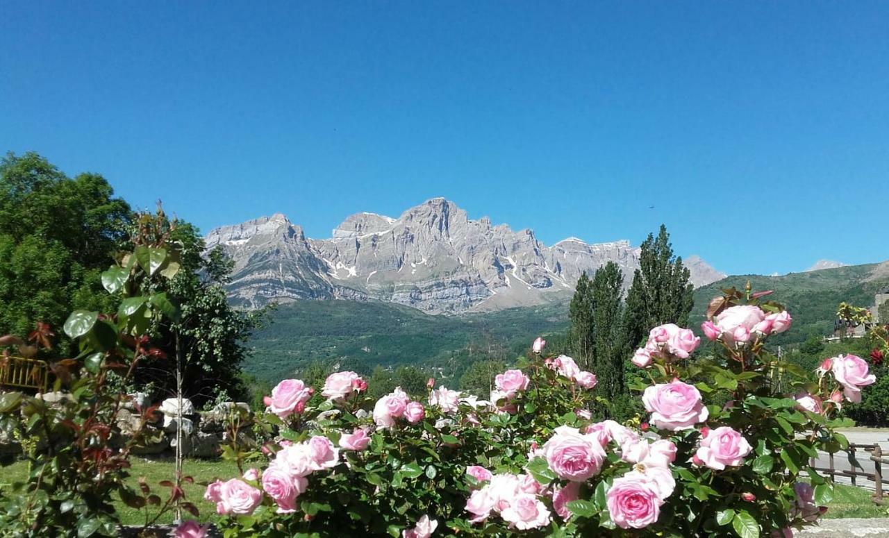 Panticosa Lodge Екстериор снимка